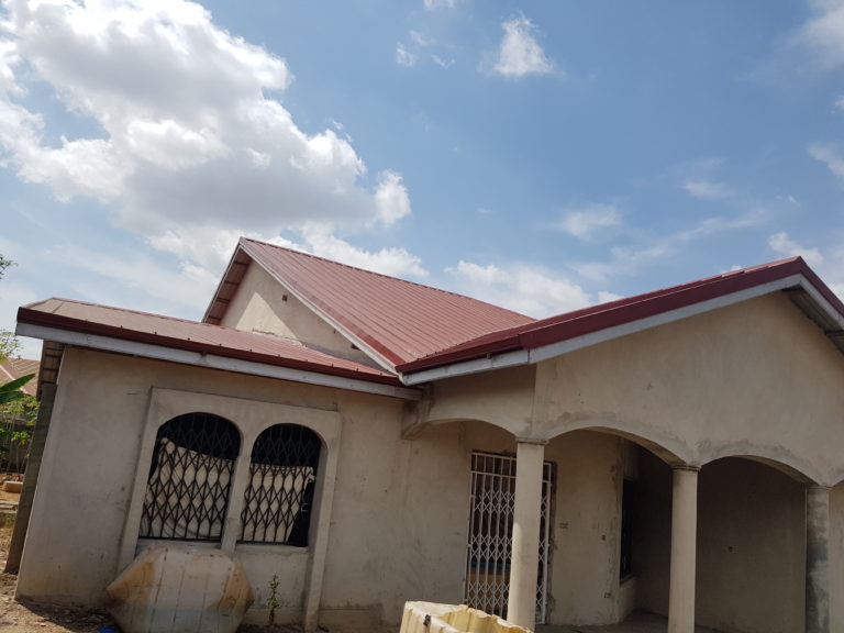 Huge 70 complete house for sale near KNUST » Ghana Gong